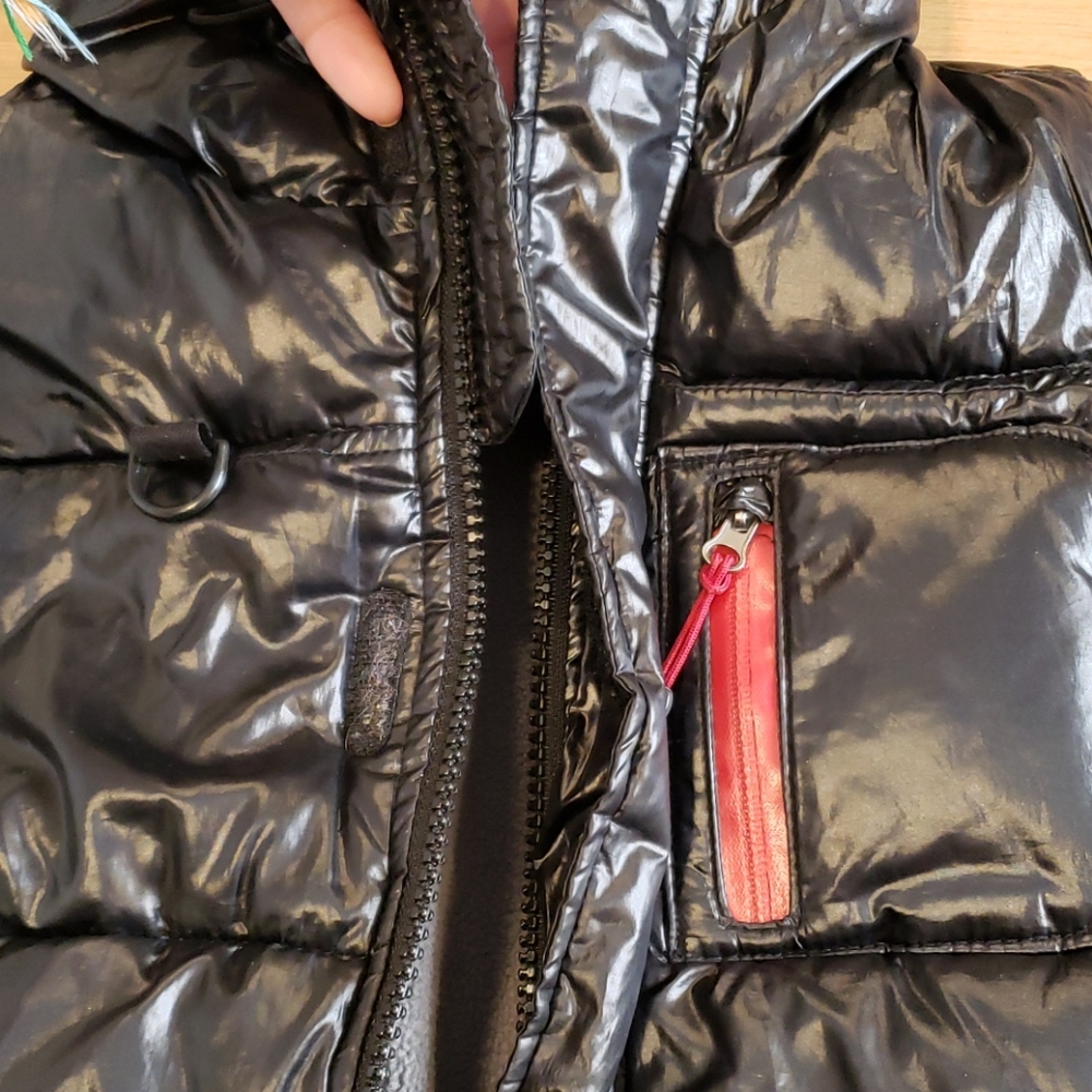 Shiny puffer jacket! - Picture 11 of 13